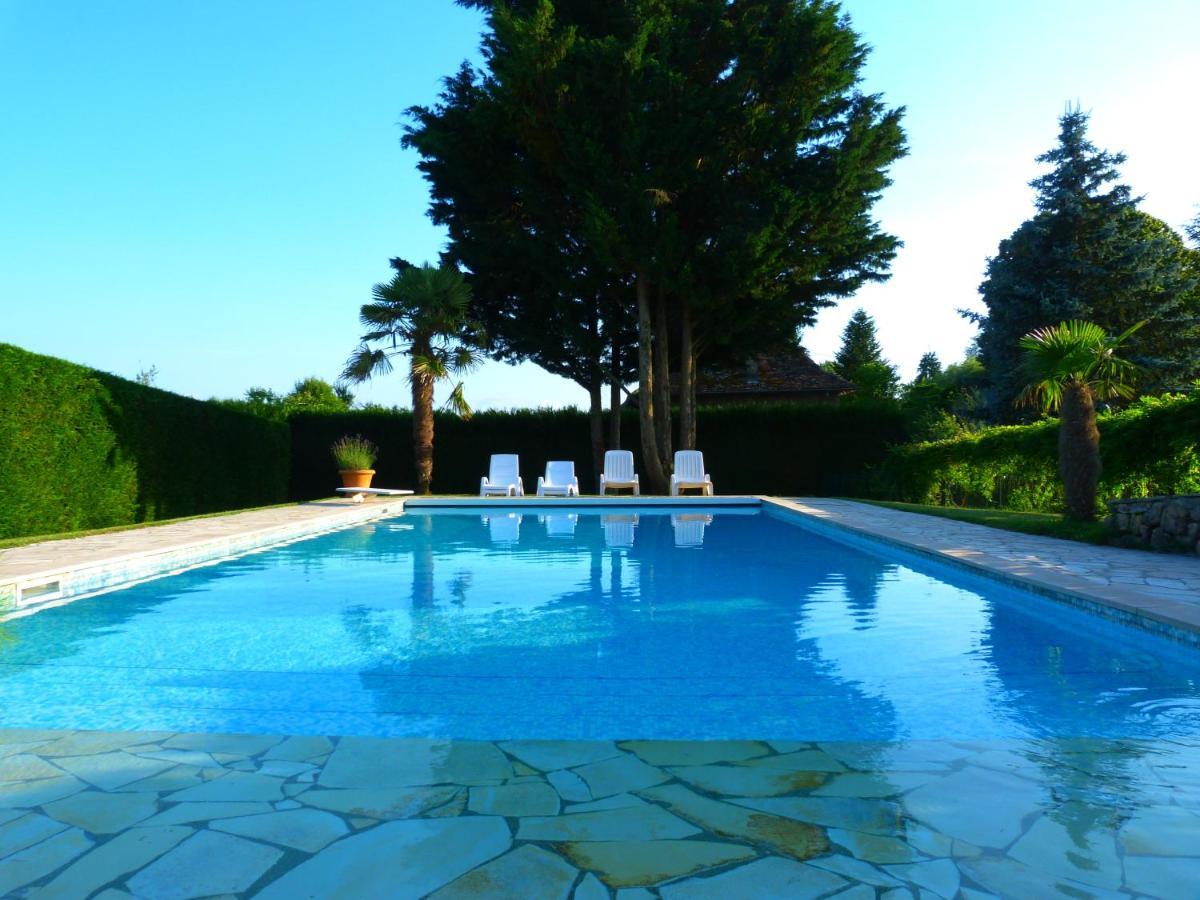 Bed and Breakfast Domaine Du Manoir Les Avenières Exteriér fotografie