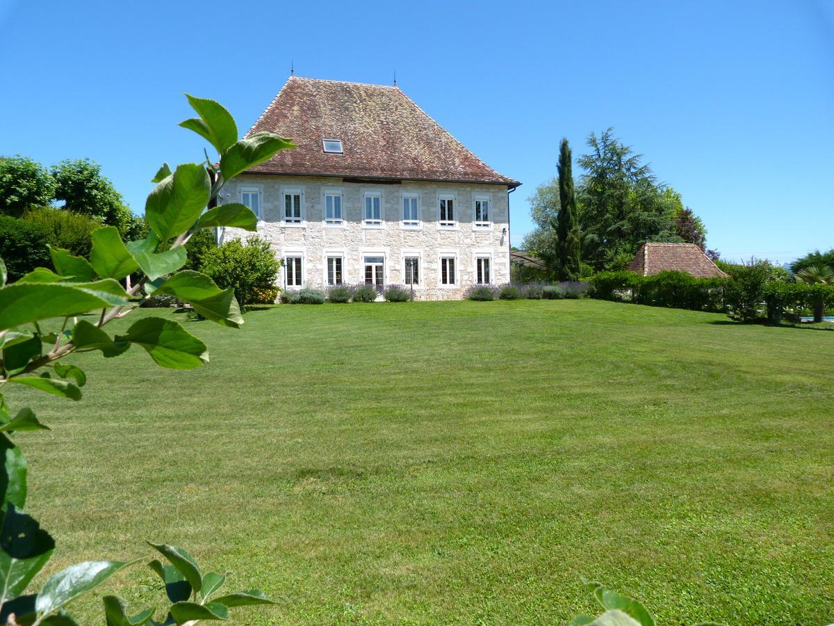 Bed and Breakfast Domaine Du Manoir Les Avenières Exteriér fotografie